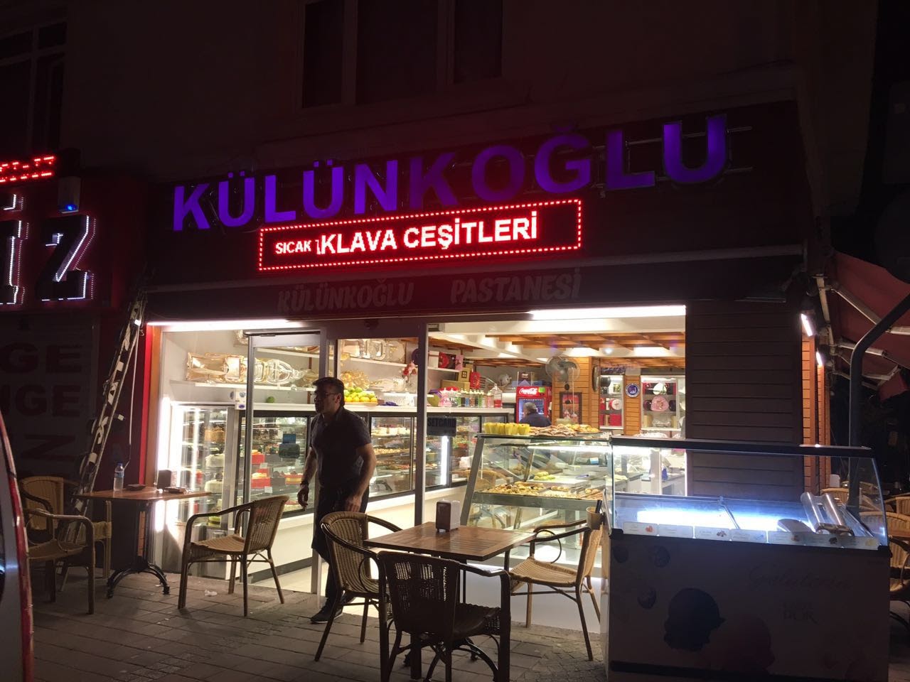 Kayan Yazılar